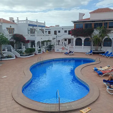 Happy Place - 1 Double Bedroom 아파트 *